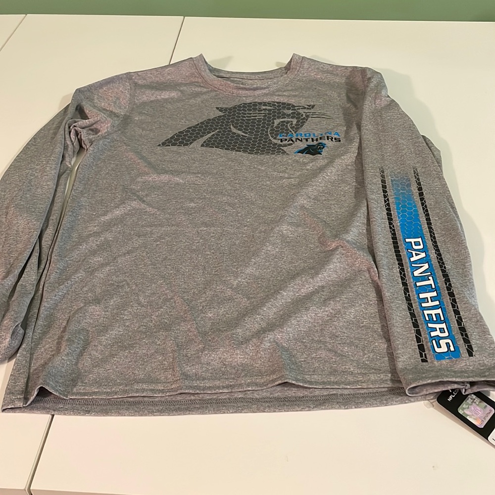 NWT Youth large Carolina Panthers long sleeve T-shirt